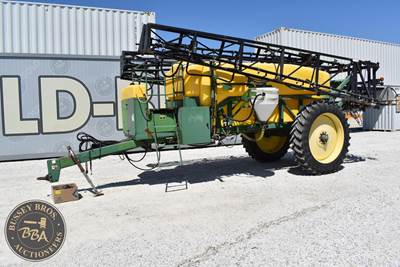 Redball 680 Pull-Type Sprayer