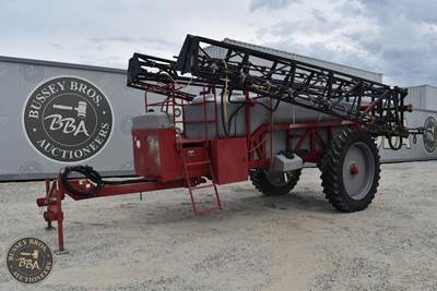 Redball 680 Pull-Type Sprayer