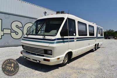 Chevrolet WINNEBAGO RV
