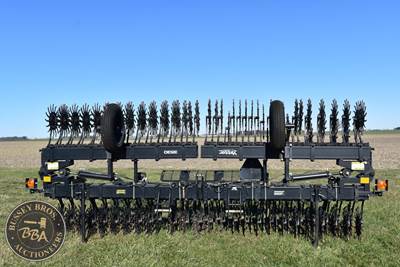 Yetter 3530 Rotary Tiller