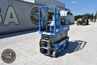 Genie GS-1930 Scissor Lift - 19ft Working Height