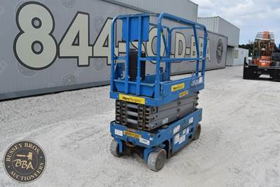 Genie GS-1930 Scissor Lift - 19ft Working Height