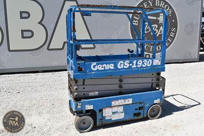 Genie GS-1930 Scissor Lift - 19ft Working Height