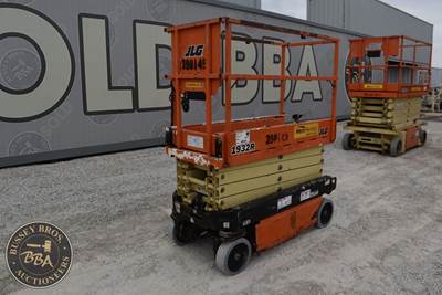 JLG 1932R Scissor Lift - 19ft Working Height