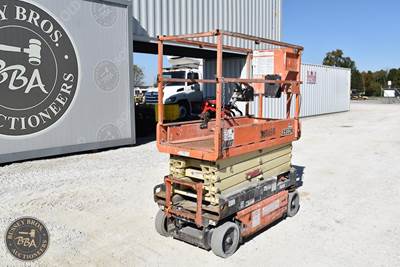 JLG 1932R Scissor Lift - 19ft Working Height