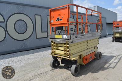 JLG 3246ES Scissor Lift - 32ft Working Height