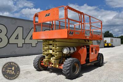 JLG 4394RT Scissor Lift - 43ft Working Height