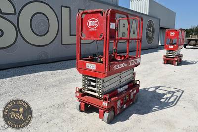 MEC 1330SE Scissor Lift - 13ft Working Height