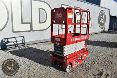 MEC 1330SE Scissor Lift