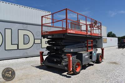 Skyjack SJ9250RT Scissor Lift - 50ft Working Height
