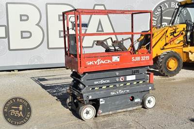 Skyjack SJIII 3219 Scissor Lift