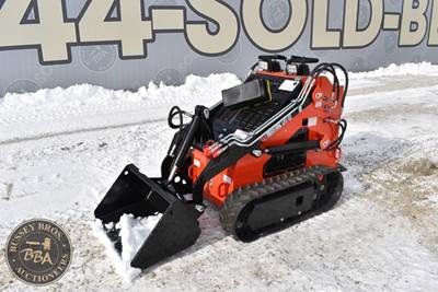 AGT LRT23 Mini Skid Steer