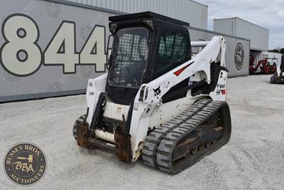 Bobcat T770 Compact Track Loader