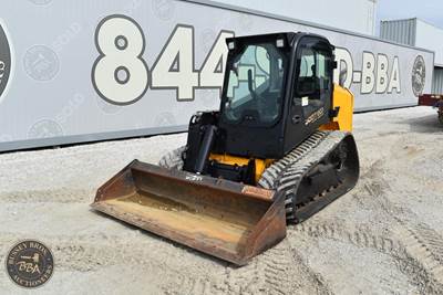 JCB 300T Compact Track Loader