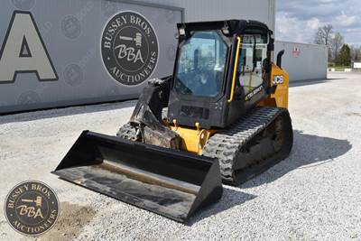 JCB 3TS-8T Track Skid Steer