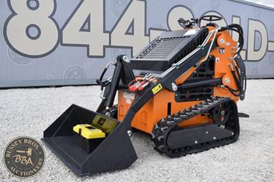 LANDHONOR LHR-HT380Q1 Mini Skid Steer