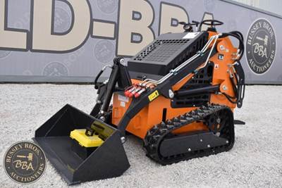 LANDHONOR LHR-HT380Q1 Mini Skid Steer