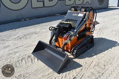 LANDHONOR LHR-ME380x2 Mini Skid Steer
