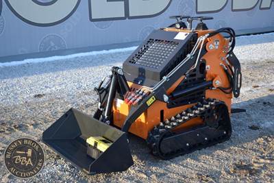 LANDHONOR STAND ON SKID STEER Mini Skid Steer