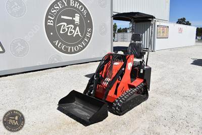 SDLANCH MINI SKID STEER Mini Skid Steer