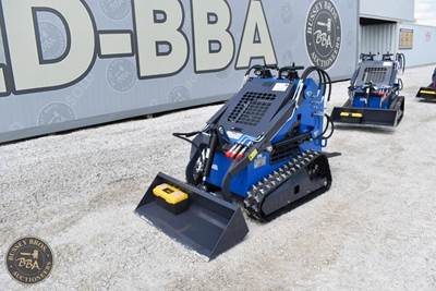 ZJG Skid Steer 5.25cu ft Bucket Capacity, Aux Hydraulics, 11hp Gas Engine,