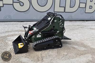 ZJG Skid Steer 5.25cu ft Bucket Capacity, Aux Hydraulics, 11hp Gas Engine,