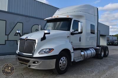 International LT Sleeper Semi Truck - Raised Roof Sleeper, Cummins, Automatic