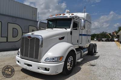 Peterbilt 386 Sleeper Semi Truck - Mid Roof Sleeper, Cummins, Manual