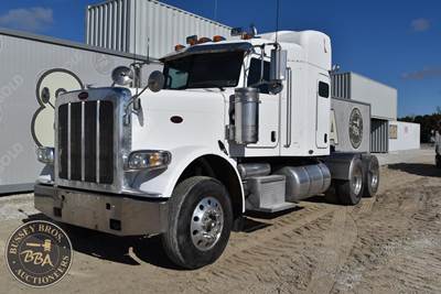 Peterbilt 388 Sleeper Semi Truck - Raised Roof Sleeper, Cummins, Manual