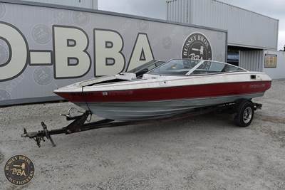 1989 Arriva Open Bow Rider Boat, Interior Has Been Gutted, Inboard Outboard