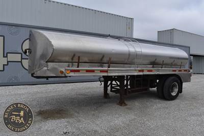 TANKER TRAILERS Stainless Steel Tank Trailer