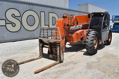 Xtreme XR1147 Telehandler - 11000lb Capacity, 47ft Lift Height