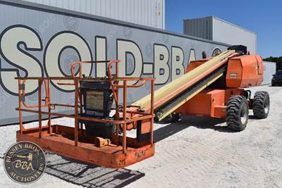 JLG 600S Telescopic Boom Lift - 500lb Capacity