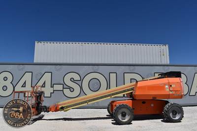 JLG 600S Telescopic Boom Lift - 500lb Capacity