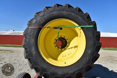 John Deere FLOATERS Tire