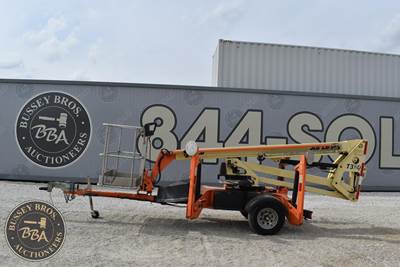 JLG T350 Towable Boom Lift