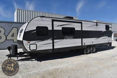 Palomino PUMA XLE 29FQC Toy Hauler