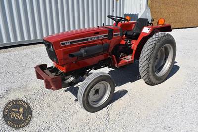 International 254 Tractor