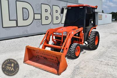 Kubota B3000HSD Tractor