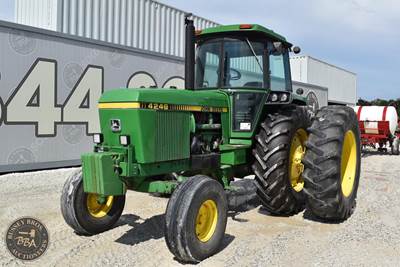 John Deere 4240 Tractor