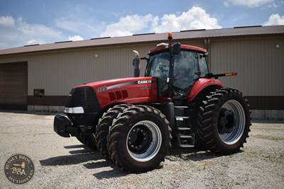 Case IH Magnum 335 Tractor