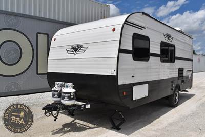 23ft Single Axle Travel Trailer