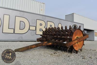 Pull Type Sheeps Foot, Double Drum, 4 Foot Drums