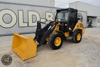 John Deere 204 G-TIER Wheel Loader