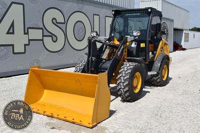 John Deere 204 G-TIER Wheel Loader