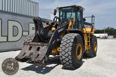 John Deere 744K II Wheel Loader