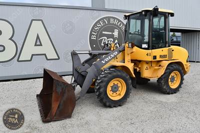 Volvo L30B Wheel Loader