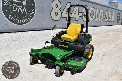 John Deere 757 Zero Turn Mower