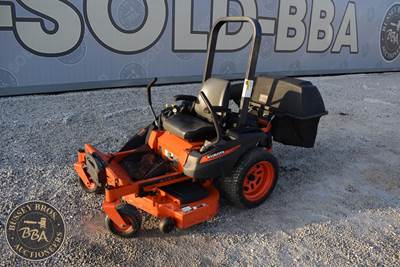 Kubota Z122E Zero Turn Mower