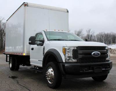 Ford F-550 Box Truck - 300HP, 6 Speed Automatic